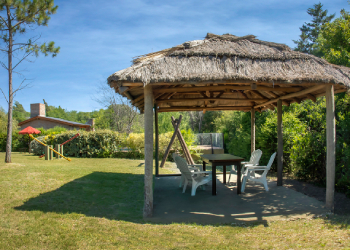 Parque y zona de descanso de Cabañas Dolce Vita